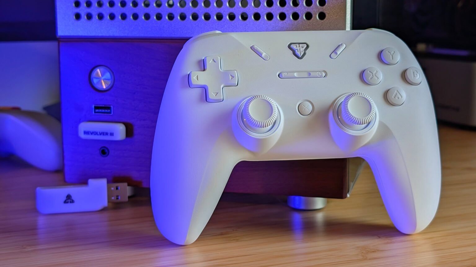 revolvertech gaming info